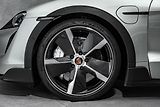 Porsche Taycan PDCC, ventilace, pano - náhled 11