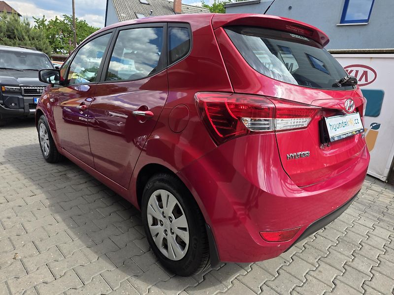 Hyundai ix20 1.6-AUTOMAT-1MAJITEL-92KW - fotka 5 z 35