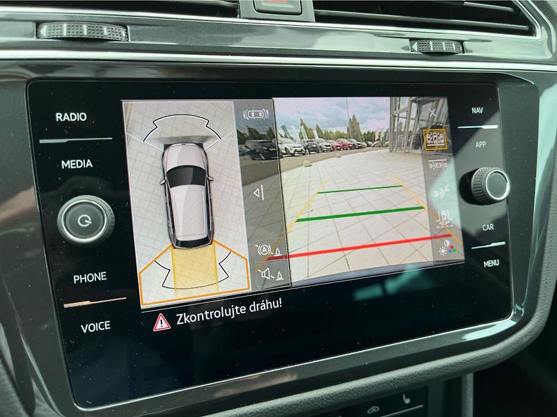 Volkswagen Tiguan Life 2.0 TDI 110 kW DSG - fotka 15 z 30