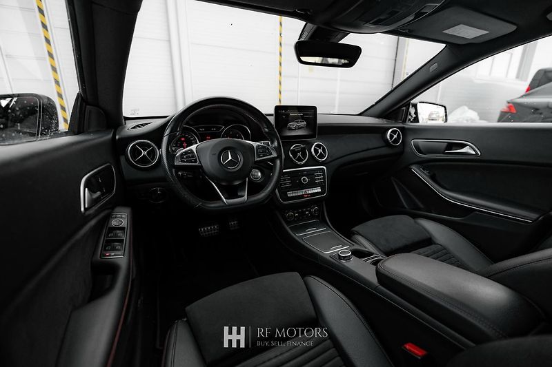 Mercedes-Benz CLA (2018) 220d SB 4Matic AMG - fotka 19 z 49