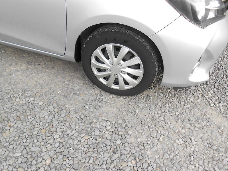 Toyota Yaris 1.5VVTiHybrid,NAVI,KAMERA,AUT - fotka 10 z 39