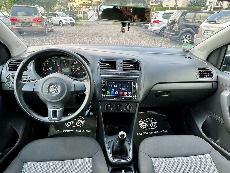 Volkswagen Polo (2012) 1.2 TSI 66 kW Klima,Stav - fotka 11 z 19