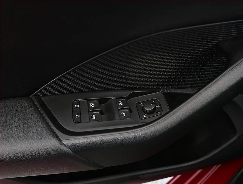 Škoda Octavia (2021) 1.0 TSI, Serv.kniha, Navi - fotka 26 z 26