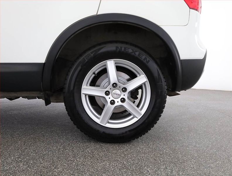 Nissan Qashqai (2013) 1.5 dCi, Tempomat - fotka 14 z 14