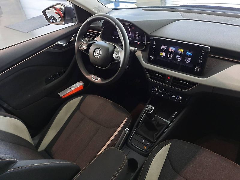 Škoda Kamiq (2024) 1.0 TSI (85kW/115k) Top Select - fotka 12 z 24