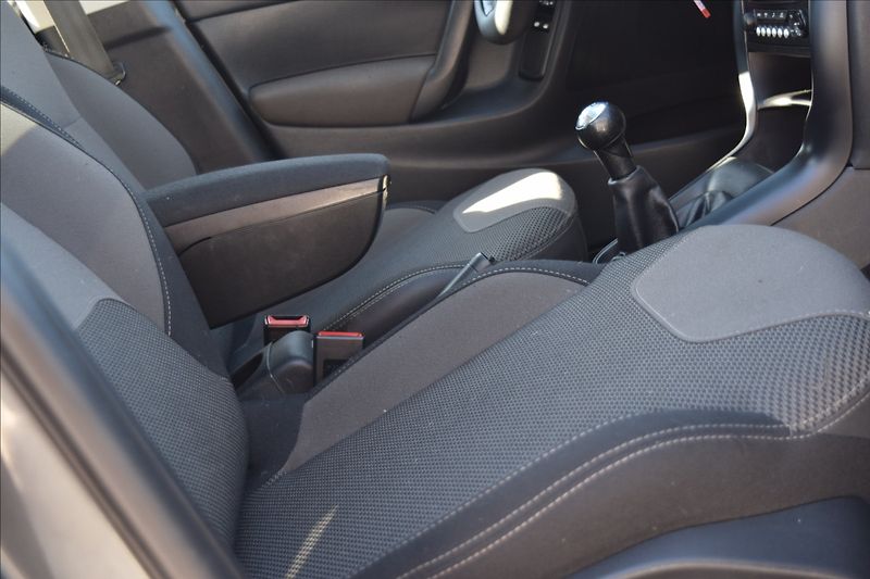 Citroën C3 1,2 66kw DIG.KLIMA BEZ KOROZE - fotka 33 z 36