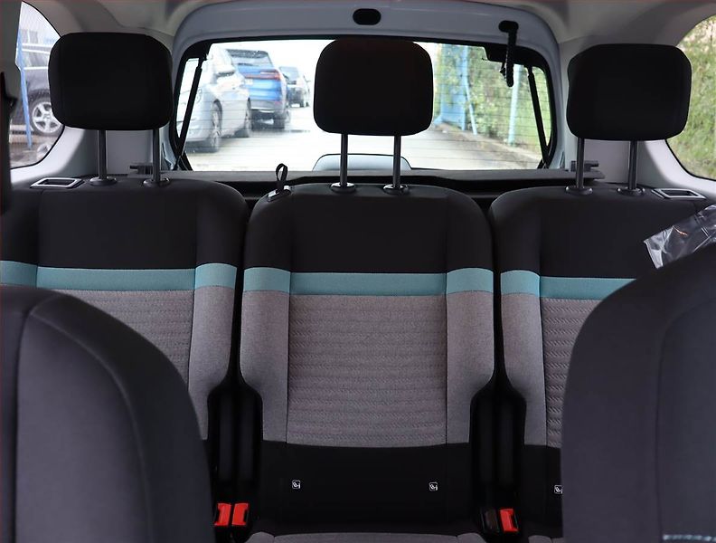 Citroën Berlingo (2020) Feel 1.5 BlueHDi, 5Míst, SR - fotka 10 z 17