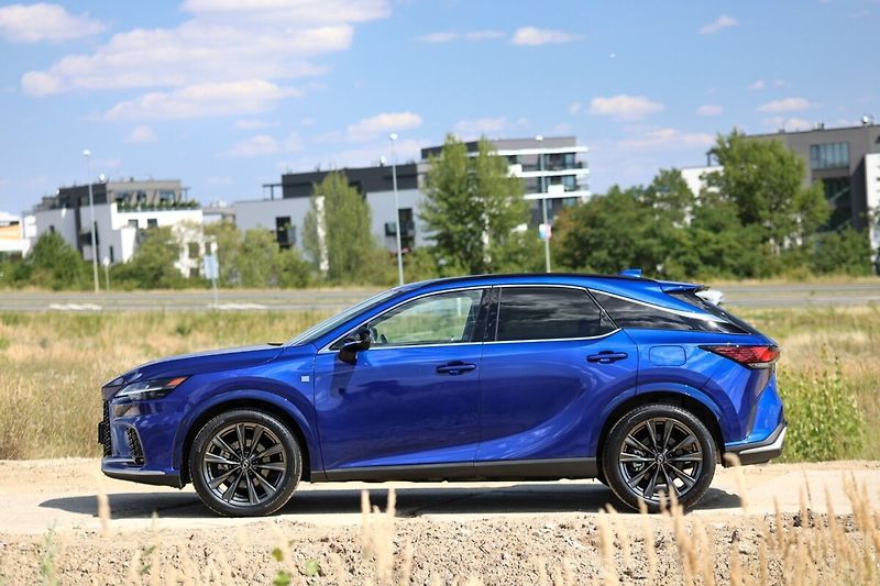 Lexus RX 350h 350H 2,5 HEV F SPORT DESIGN - fotka 31 z 31