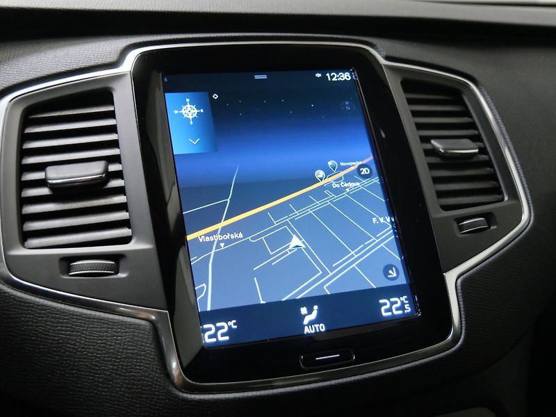 Volvo XC90 - fotka 19 z 27