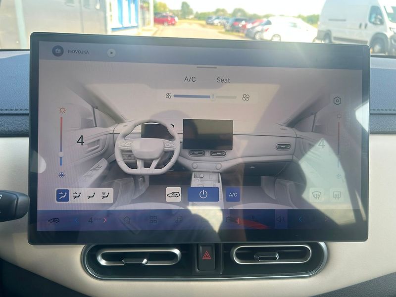 Dongfeng Ostatní EXCLUSIVE - fotka 15 z 21