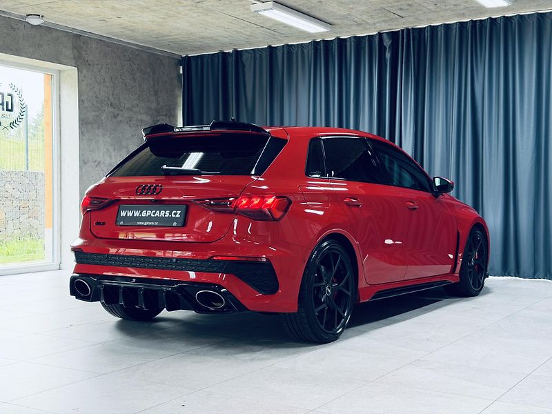 Audi RS 3 (2022) TFSI*SPORTBACK*CERAMIC*CARBON - fotka 9 z 40
