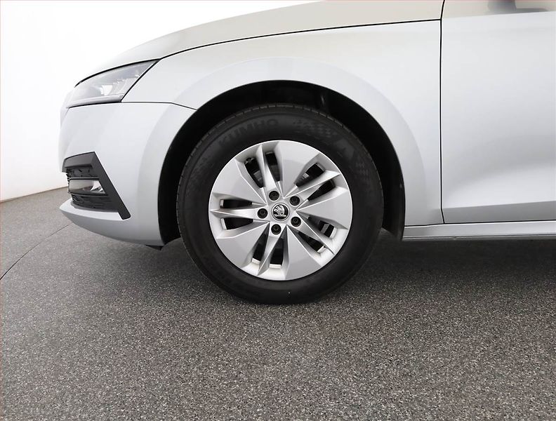Škoda Octavia (2022) Ambition 2.0 TDI, ČR,1.maj - fotka 14 z 24