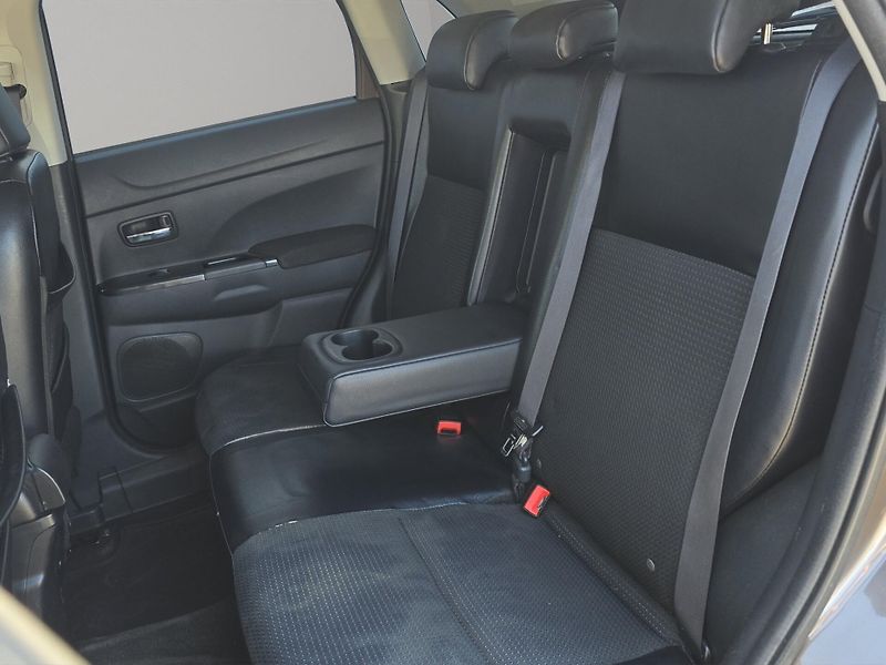 Citroën C4 Aircross (2012) 1.8 HDi 110kw, ČR, vyhřev sed. - fotka 22 z 25