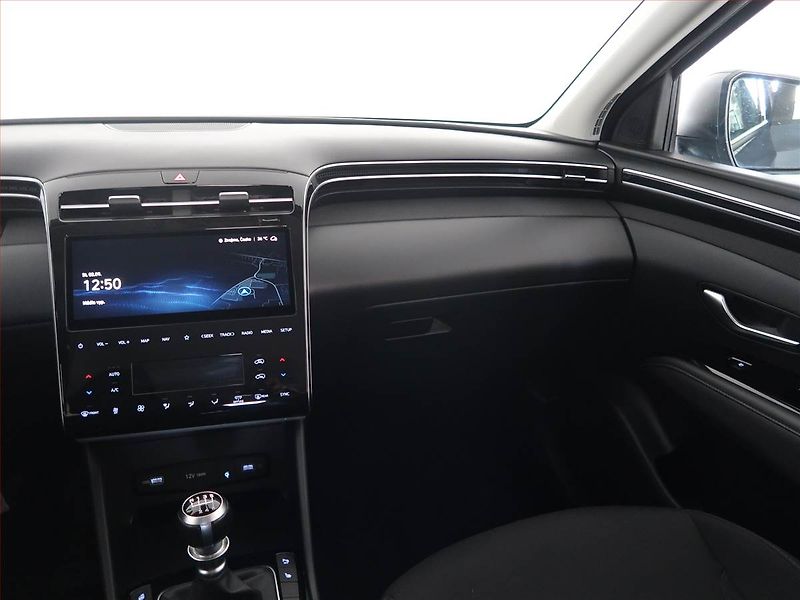 Hyundai Tucson (2021) 1.6 T-GDI - fotka 8 z 14