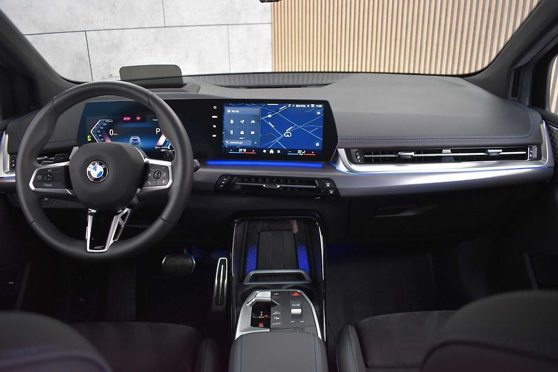 BMW Řada 2 218d ///MSPORT*ZÁRUKA*DPH*ČR 1 - fotka 7 z 48