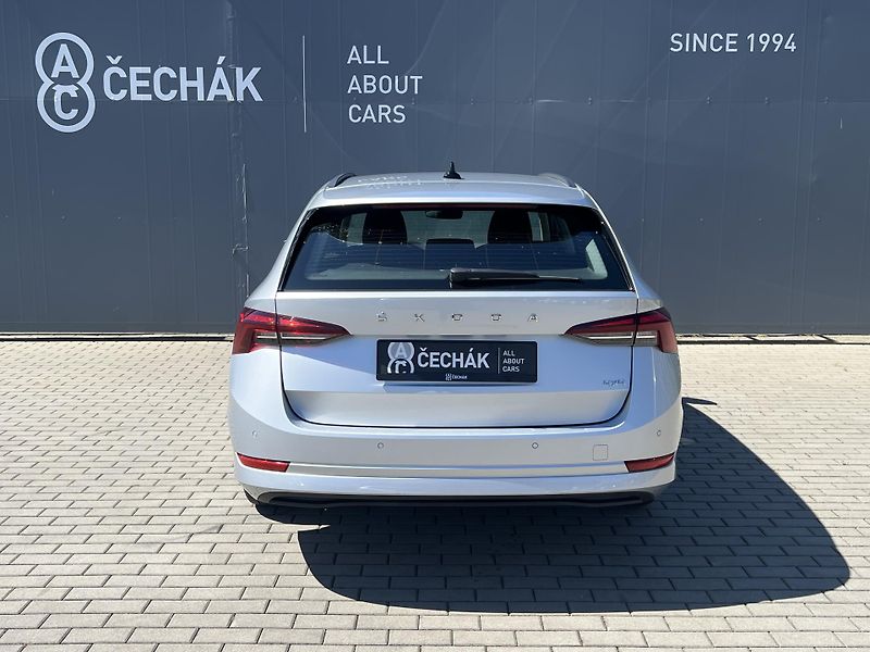 Škoda Octavia (2023) 2,0TDi 110kW AMBITION 4x4 DSG - fotka 6 z 38