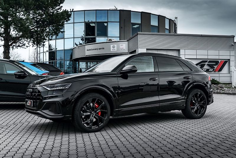 Audi SQ8 competition+, karbon, panorama - fotka 34 z 34