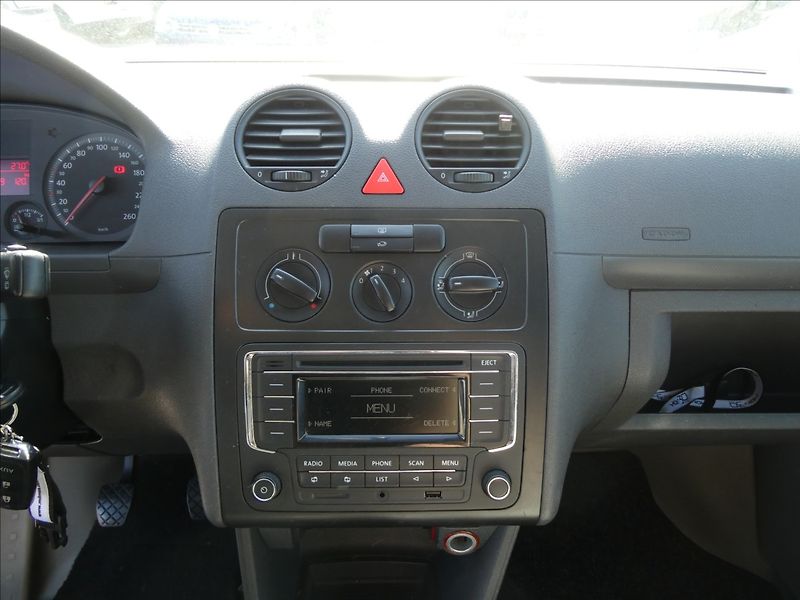 Volkswagen Caddy 2,0 SDi 51kW závěs, po servise - fotka 16 z 23