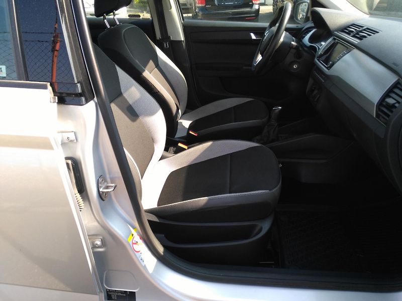 Škoda Fabia 1,0 TSI - fotka 30 z 36