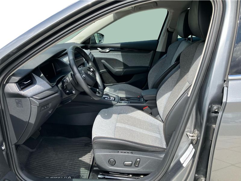 Škoda Octavia 1,5 TSI 110 kW MHEV DSG PREMIU - fotka 11 z 30