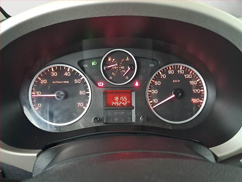 Peugeot Partner (2012) Outdoor 1.6 HDi, 5Míst, ČR - fotka 11 z 16