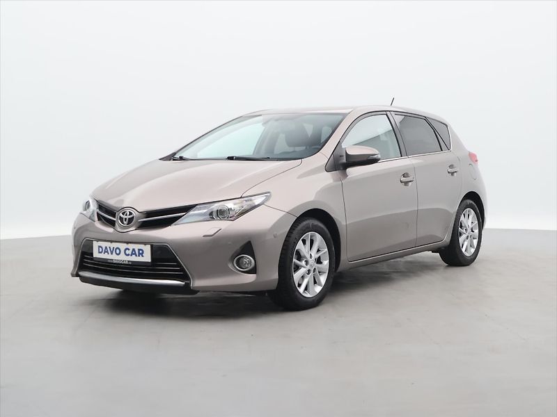 Toyota Auris 1,6 97kW CZ Style Valvematic - fotka 3 z 31