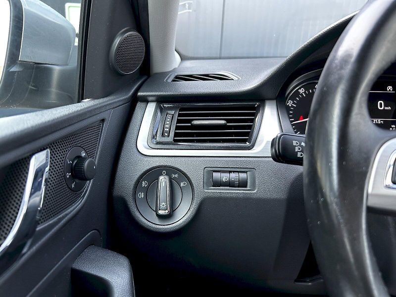 Škoda Rapid (2017) 1.2 TSI 81kW MP5 Ambition - fotka 7 z 32