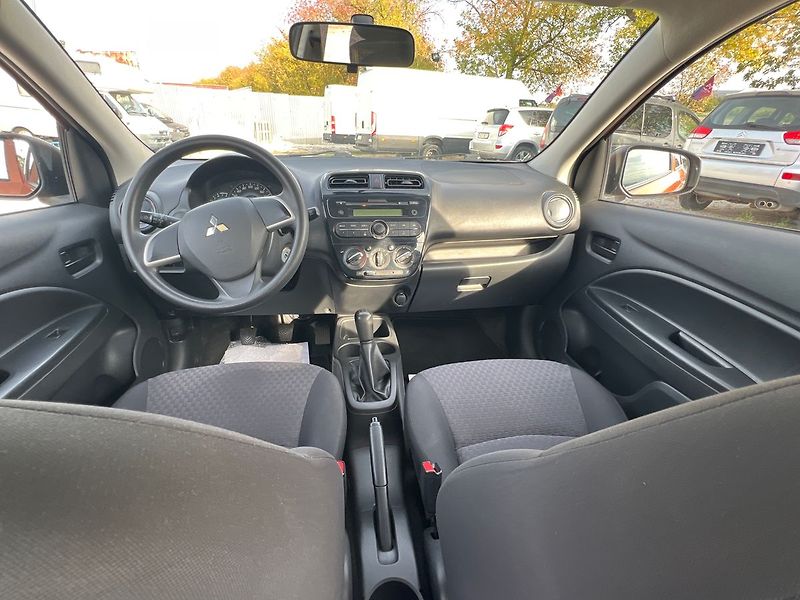 Mitsubishi Space Star 1.0 i - fotka 7 z 15