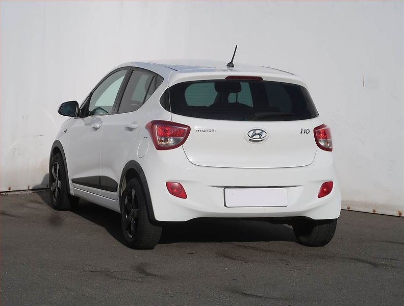 Hyundai i10 (2017) 1.0, Serv.kniha - fotka 4 z 15