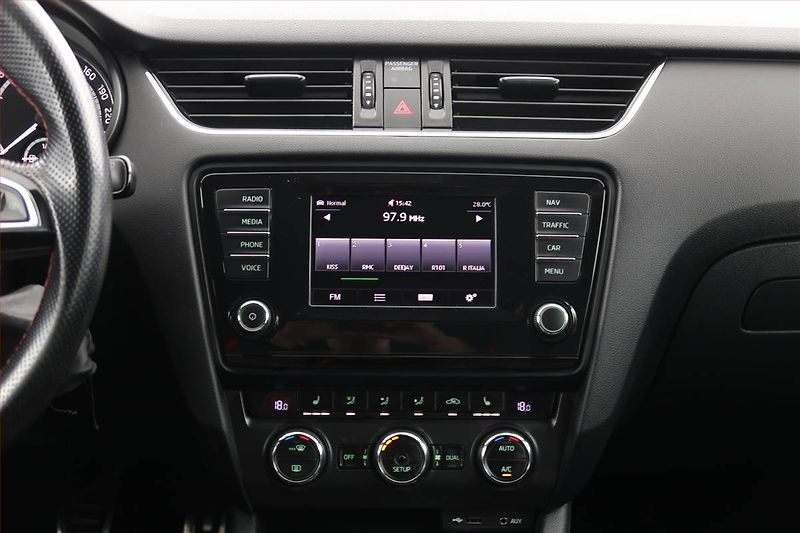 Škoda Octavia (2015) RS 2.0 TDI, Kůže, Navi - fotka 12 z 18