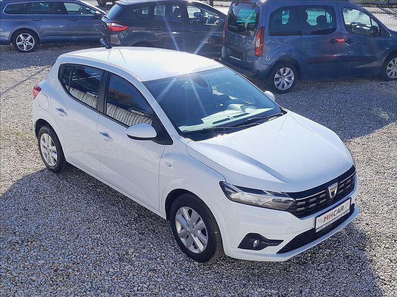 Dacia Sandero 1,0 SCe 49kW - fotka 1 z 48