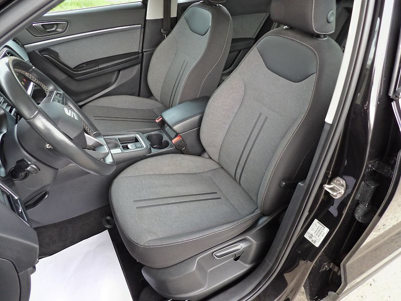 Seat Ateca 1.5TSI DSG Virtual LED Kamera - fotka 22 z 34