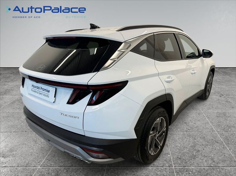 Hyundai Tucson 1,6 TGDI STYLE 117KW - fotka 4 z 19