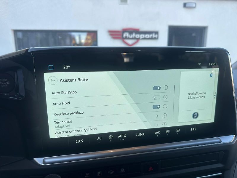 Volkswagen Caravelle (2026) 2.0TDi, 110KW, 8. MÍST - fotka 31 z 40