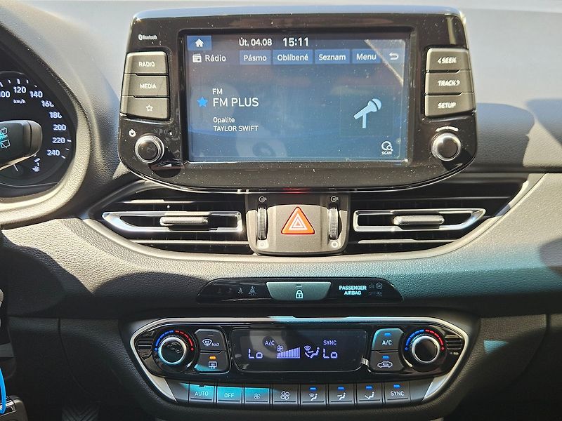 Hyundai i30 1,5 T-GDi 118kW,Smart,ČR,1.maj - fotka 22 z 35