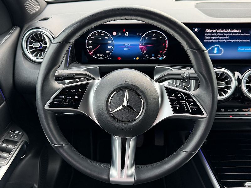 Mercedes-Benz GLB 200 d 4MATIC Progressive E - fotka 18 z 33