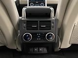 Land Rover Discovery D300 HSE R-DYNAMIC AWD AUT 7m - náhled 32