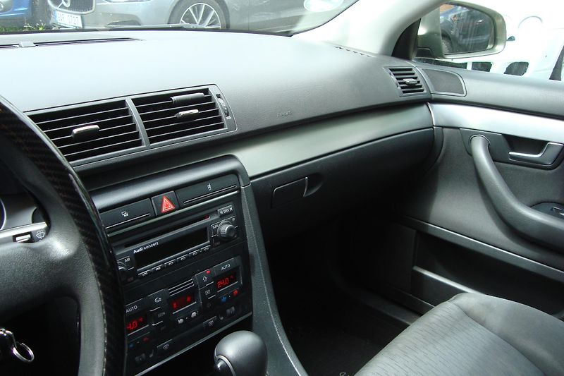 Audi A4 Avant (2006) 2.0 TDi, AUT - fotka 32 z 43