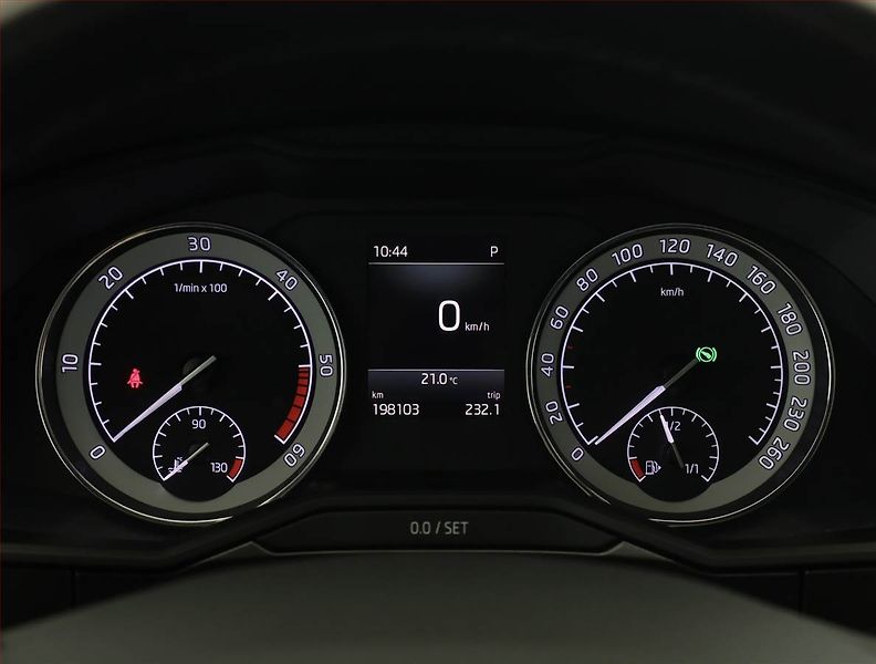 Škoda Superb (2019) 2.0 TDI, Automat, Tempomat - fotka 9 z 19