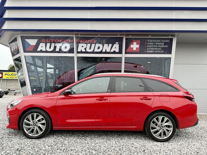 Hyundai i30 1,4 T-GDI DCT Style Automat ČR - fotka 14 z 42