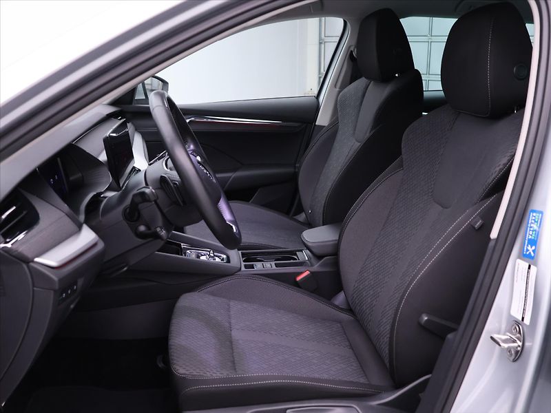 Škoda Octavia 2,0 TDI 110kW DSG Style DPH CZ - fotka 10 z 28