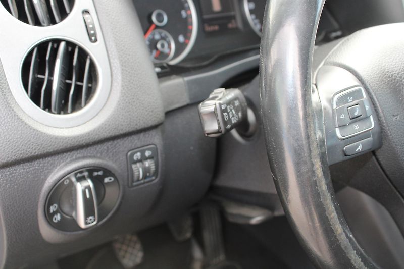 Volkswagen Tiguan (2012) 2.0 TDI KLIMA VÝHŘEV TAŽNÉ NAV - fotka 20 z 23