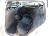 Volkswagen Passat 2,0 TDI 140kW 4MOT DSG H-Line - náhled 21