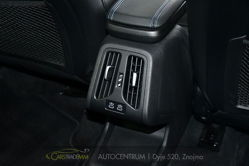 BMW Řada 2 218D ACTIVE TOURER ČR 1M - fotka 25 z 60