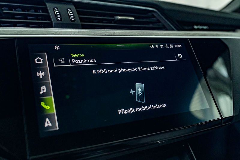 Audi e-tron 55 300kW Pano ACC 360 Tažné - fotka 33 z 42