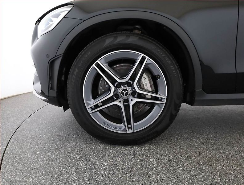Mercedes-Benz GLC (2023) 220 d 4MATIC - fotka 18 z 18