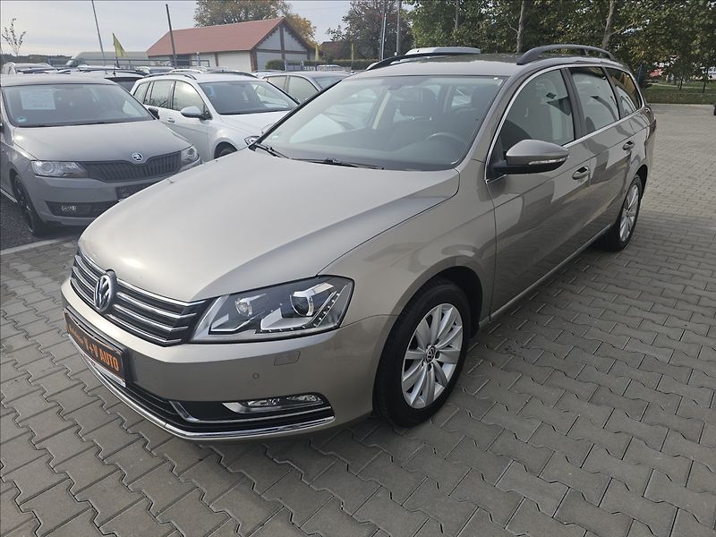 Volkswagen Passat B VII 1,4 TSi Comfortline - fotka 3 z 45