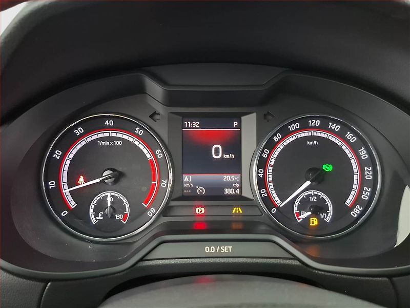 Škoda Octavia (2019) RS 2.0 TSI - fotka 11 z 22