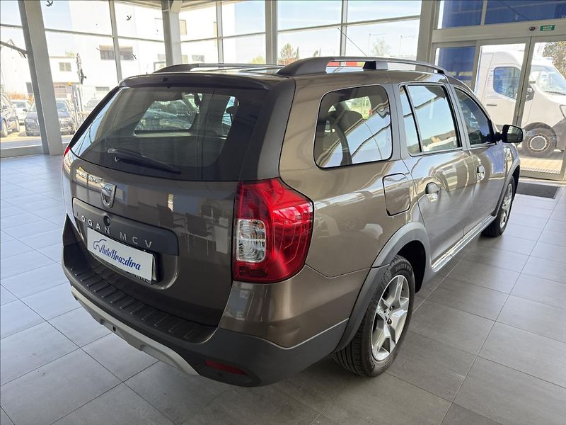 Dacia Logan 0,9   66kW,STEPWAY,1.MAJITEL - fotka 6 z 23