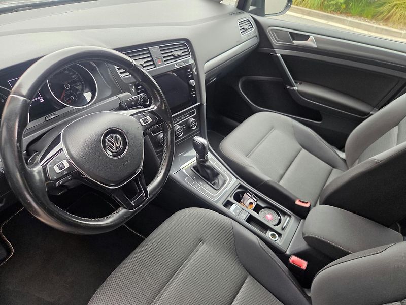 Volkswagen Golf (2017) 1.4 TSI DSG - fotka 8 z 9